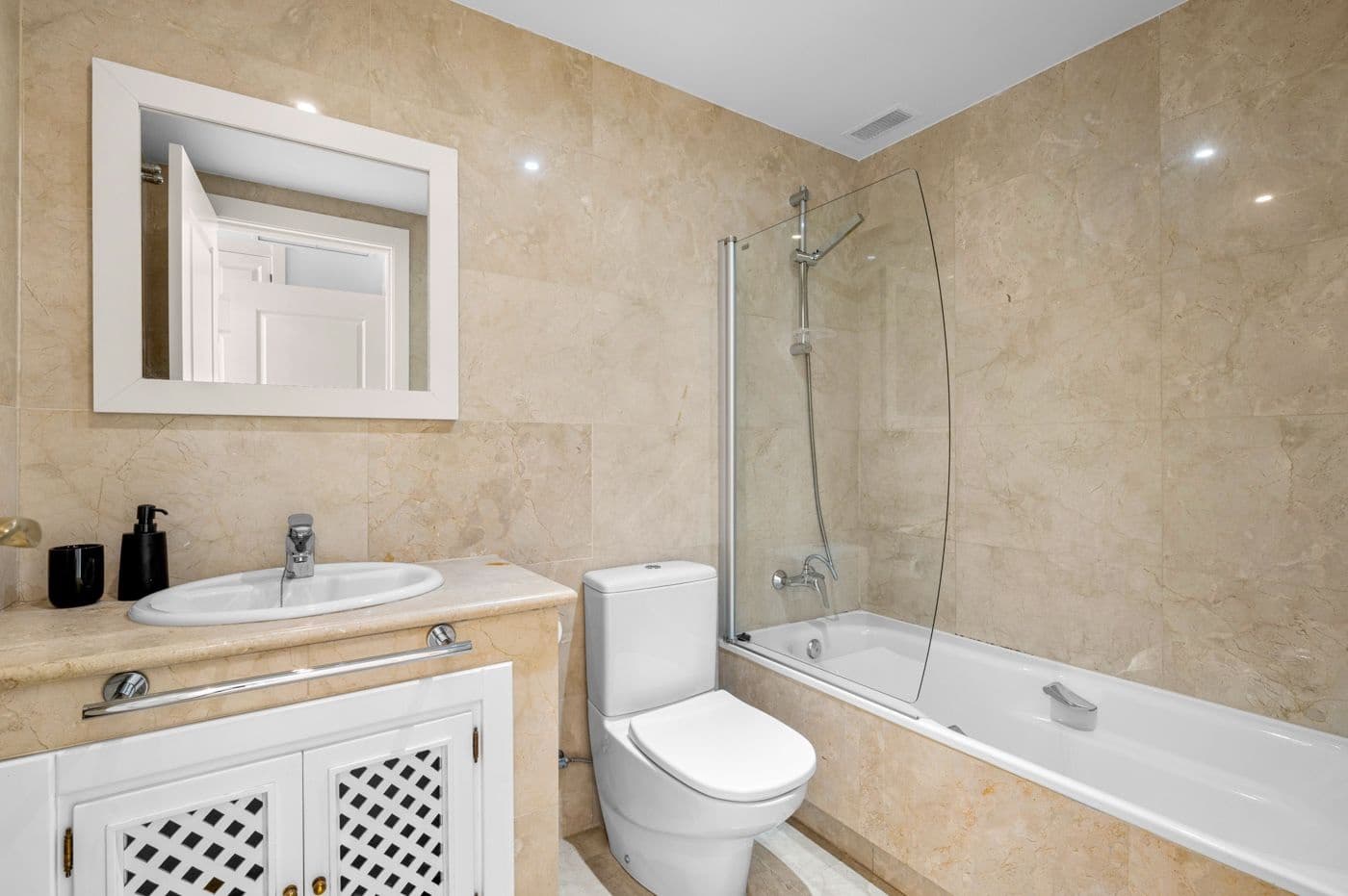 2 soveværelse Lejlighed til salg i Roda med swimmingpool garage - € 199.900 (Ref: 9163972)