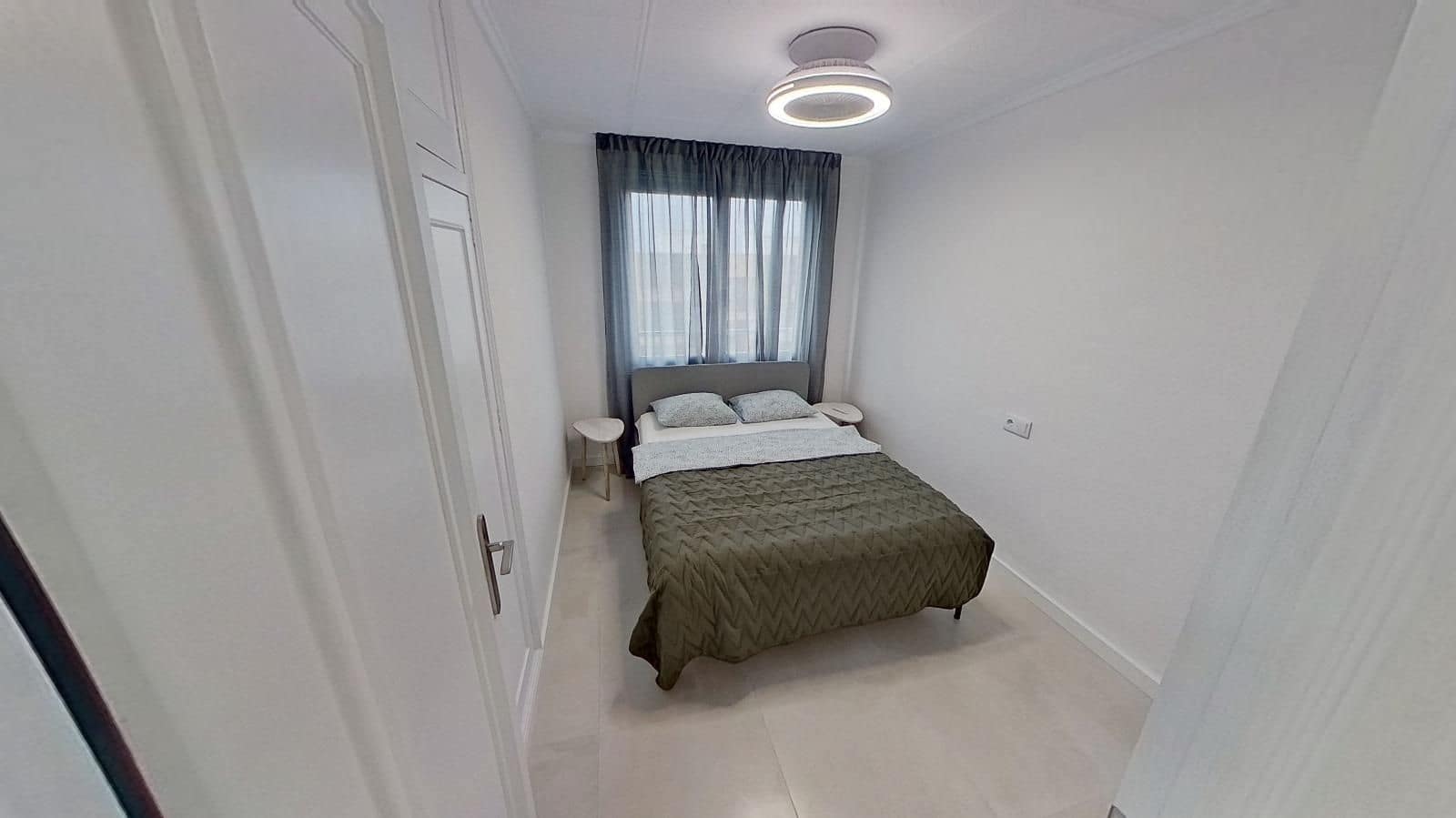 Apartamento de 3 habitaciones en Torrevieja en venta con piscina - 239.000 € (Ref: 9189668)