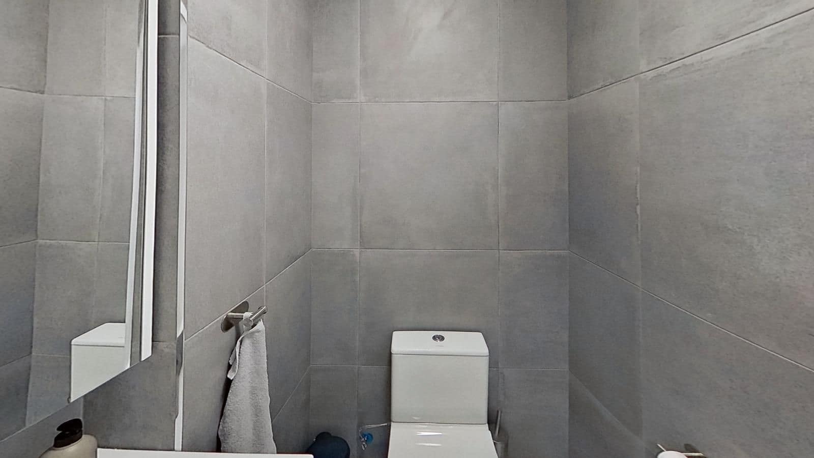 Apartamento de 3 habitaciones en Torrevieja en venta con piscina - 239.000 € (Ref: 9189668)