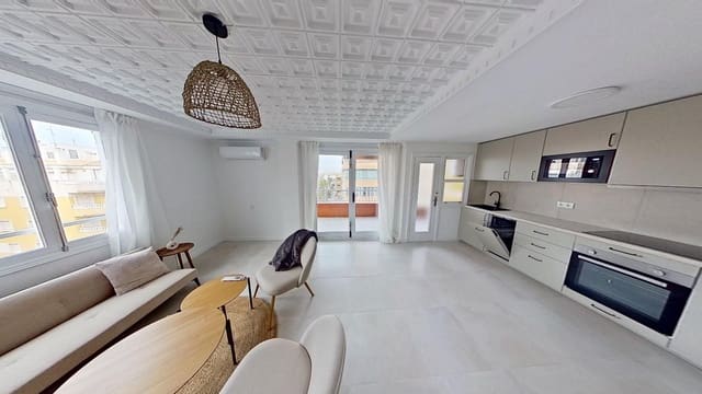 Apartamento de 3 habitaciones en Playa del Acequión, Torrevieja en venta con piscina - 239.000 € (Ref: 9189668)