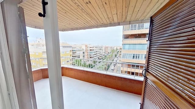 Apartamento de 3 habitaciones en Playa del Acequión, Torrevieja en venta con piscina - 239.000 € (Ref: 9189668)