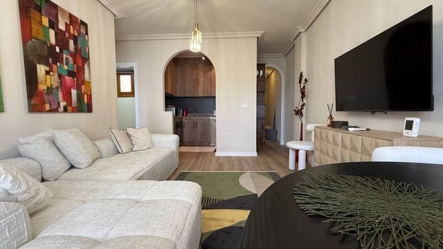 2 makuuhuone Huoneisto myytävänä paikassa Avenida Habaneras - Curva de Palangre, Torrevieja - 189 900 € (Ref: 9206674)