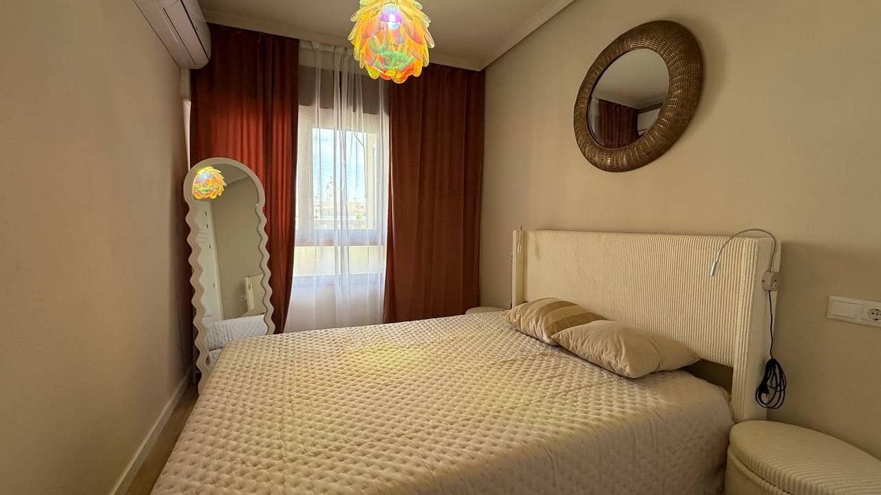 2 makuuhuone Huoneisto myytävänä paikassa Torrevieja - 189 900 € (Ref: 9206674)
