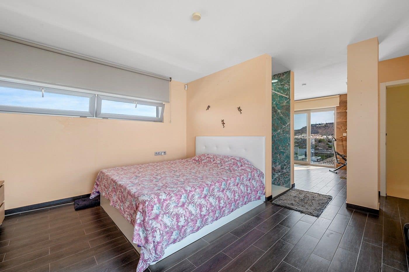 Chalet de 2 habitaciones en Benijófar en venta con piscina - 435.000 € (Ref: 9230968)