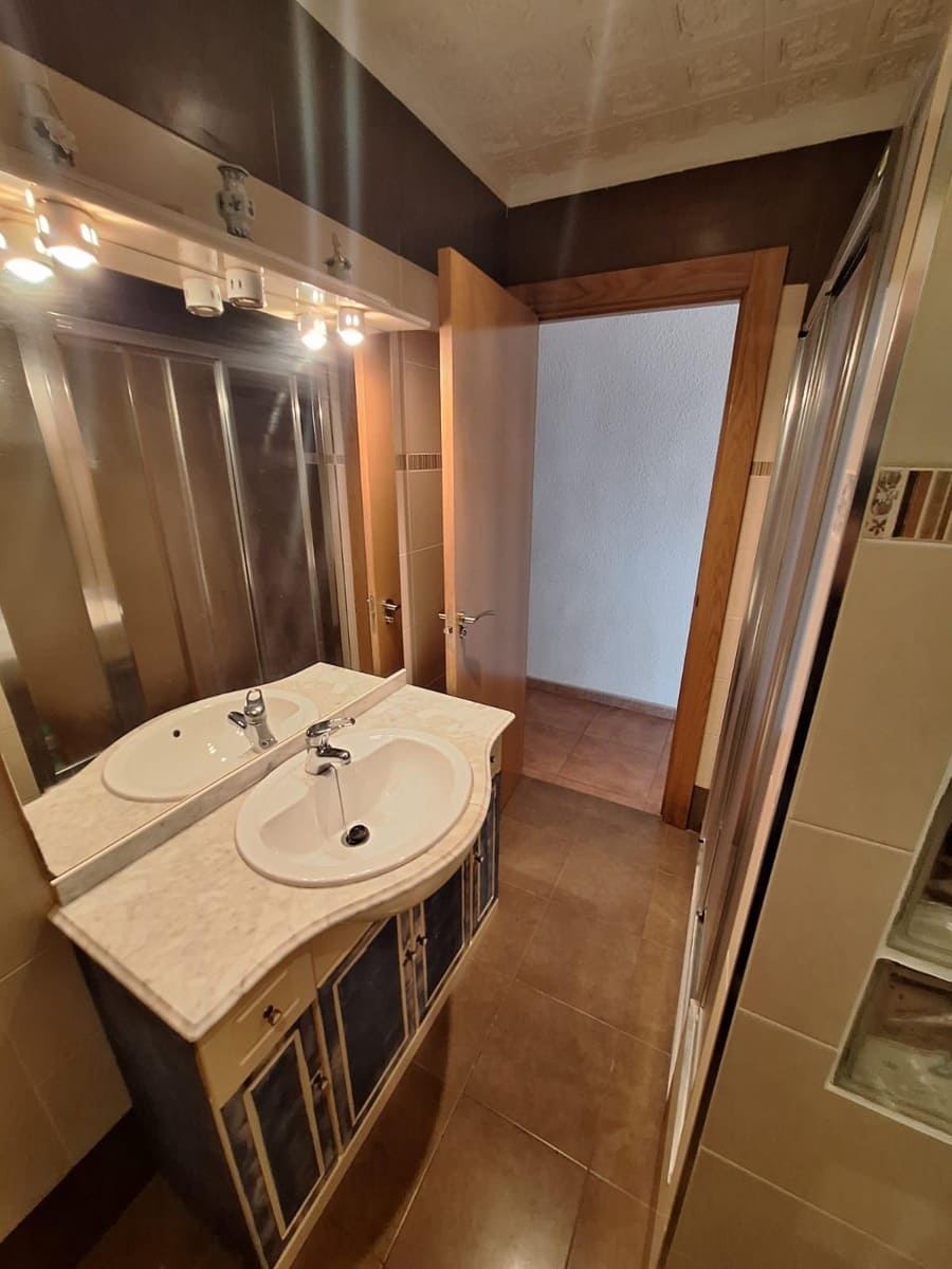 4 sypialnia Apartament na sprzedaż w Torrevieja - 290 000 € (Ref: 9247128)