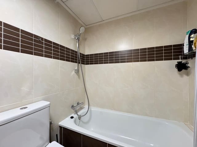 3 makuuhuone Huoneisto myytävänä paikassa Puerto Deportivo, Torrevieja - 199 900 € (Ref: 9247129)