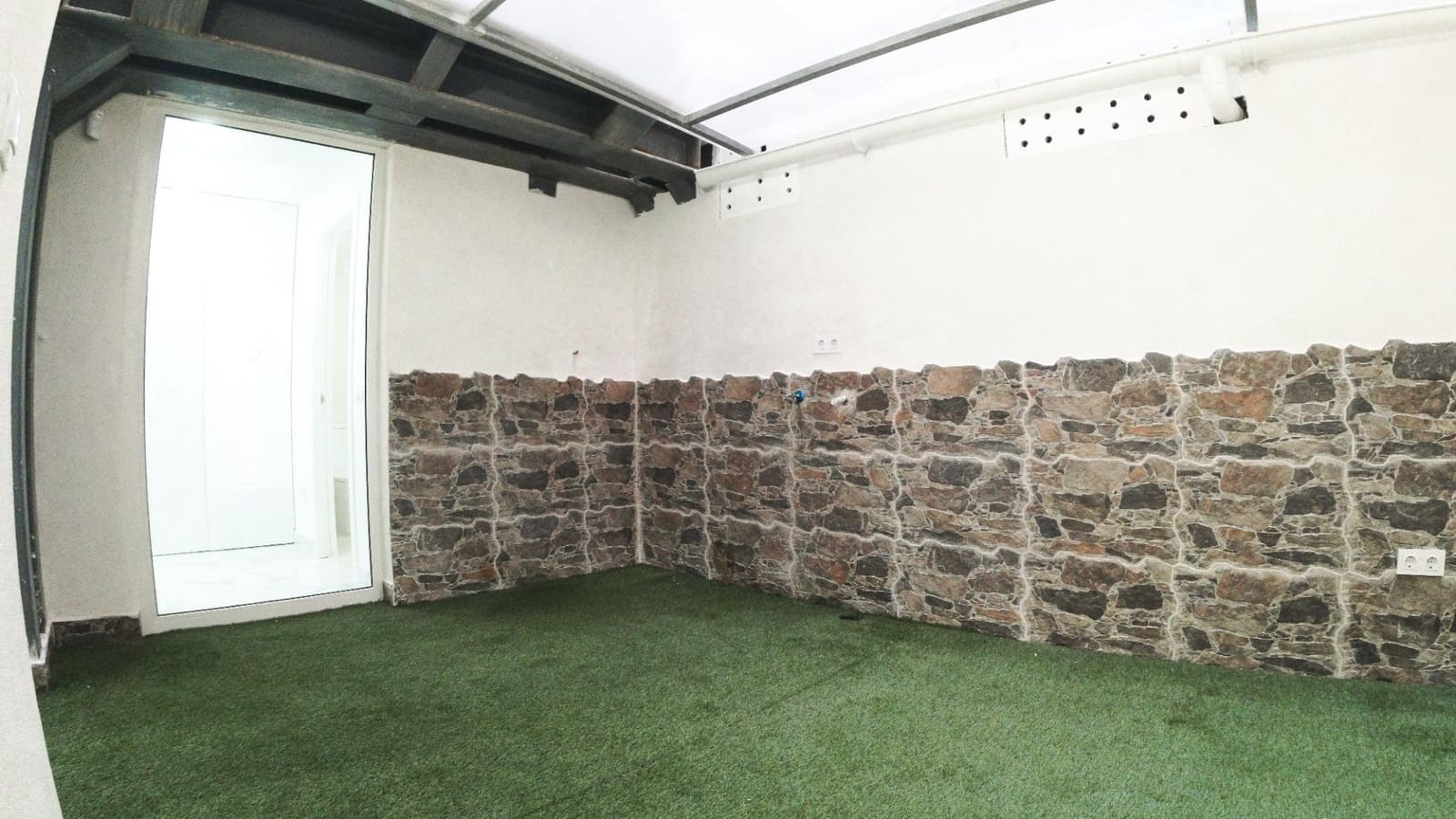 3 soveværelse Strandlejlighed til salg i Torrevieja med garage - € 209.000 (Ref: 9247139)