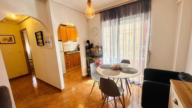 Piso de 2 habitaciones en Centro, Torrevieja en venta - 129.000 € (Ref: 9248291)
