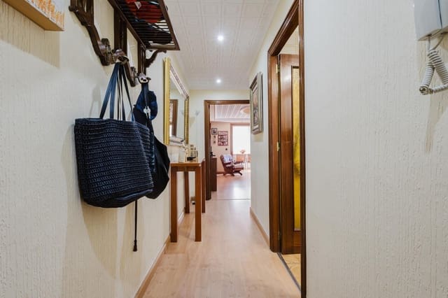 3 bedroom Apartment for sale in Playa del Acequión, Torrevieja with pool - € 249,000 (Ref: 9257558)