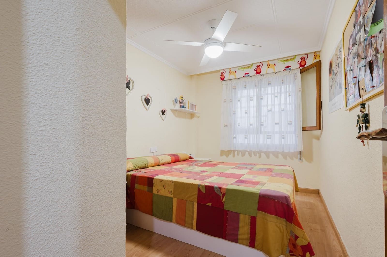 3 bedroom Apartment for sale in Torrevieja with pool - € 249,000 (Ref: 9257558)