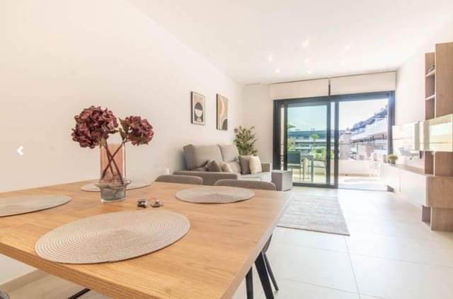 Apartamento de 2 habitaciones en Playa Flamenca, Orihuela en venta con piscina - 425.000 € (Ref: 9262809)