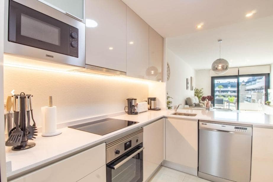 Apartamento de 2 habitaciones en Orihuela Costa en venta con piscina - 425.000 € (Ref: 9262809)