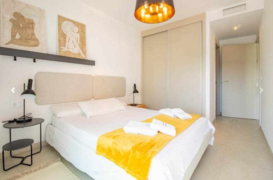 Apartamento de 2 habitaciones en Orihuela Costa en venta con piscina - 425.000 € (Ref: 9262809)