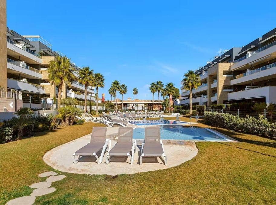 Apartamento de 2 habitaciones en Orihuela Costa en venta con piscina - 425.000 € (Ref: 9262809)