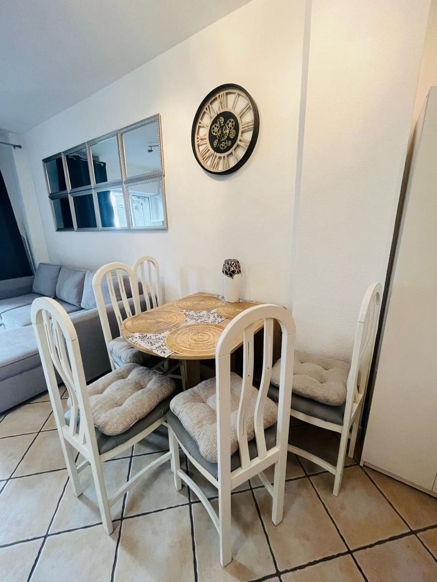 Apartamento de 1 habitación en Torrevieja en venta - 105.000 € (Ref: 9264361)