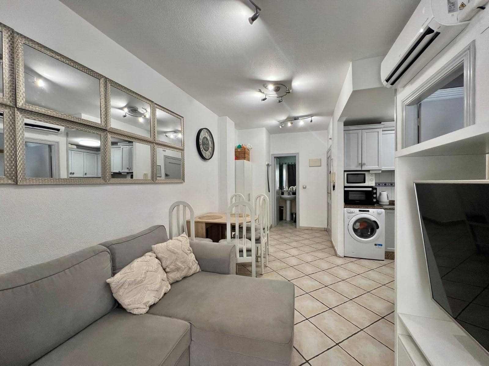 Apartamento de 1 habitación en Torrevieja en venta - 105.000 € (Ref: 9264361)