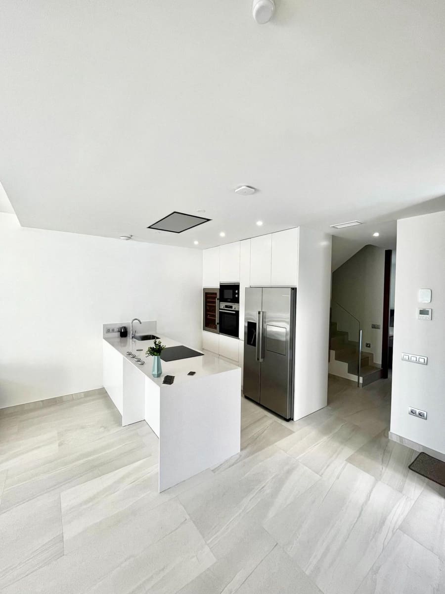 3 chambre Villa/Maison Semi-Mitoyenne à vendre à Finestrat - 595 999 € (Ref: 9264368)