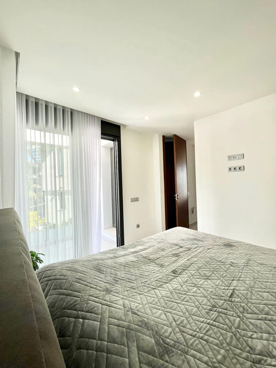 3 chambre Villa/Maison Semi-Mitoyenne à vendre à Finestrat - 595 999 € (Ref: 9264368)