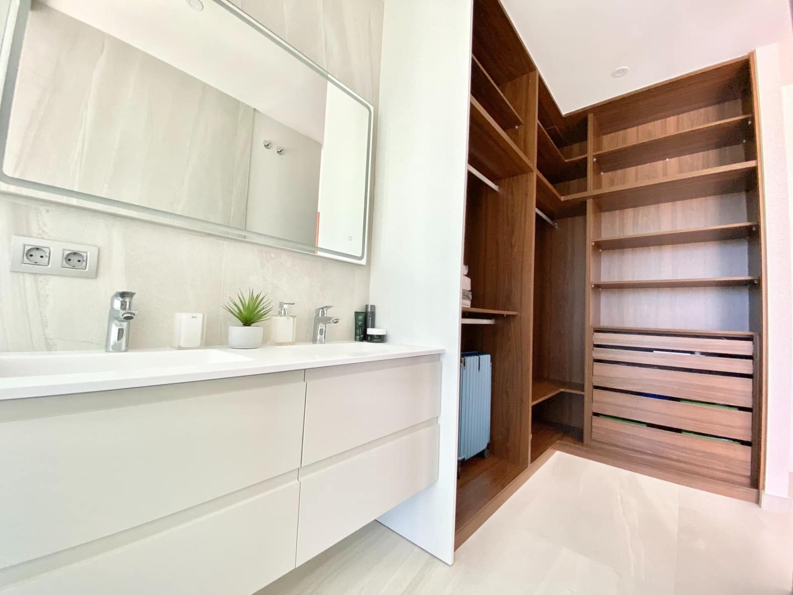 3 chambre Villa/Maison Semi-Mitoyenne à vendre à Finestrat - 595 999 € (Ref: 9264368)