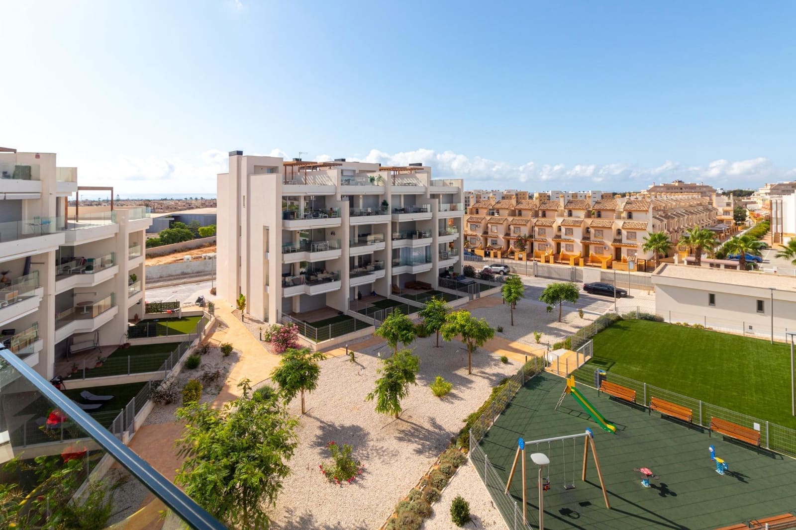 Ático de 2 habitaciones en Orihuela Costa en venta con piscina - 314.900 € (Ref: 9265445)