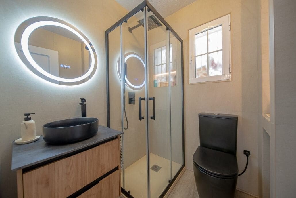 3 makuuhuone Omakotitalo myytävänä paikassa Orihuela Costa mukana uima-altaan 
autotalli - 269 000 € (Ref: 9265450)