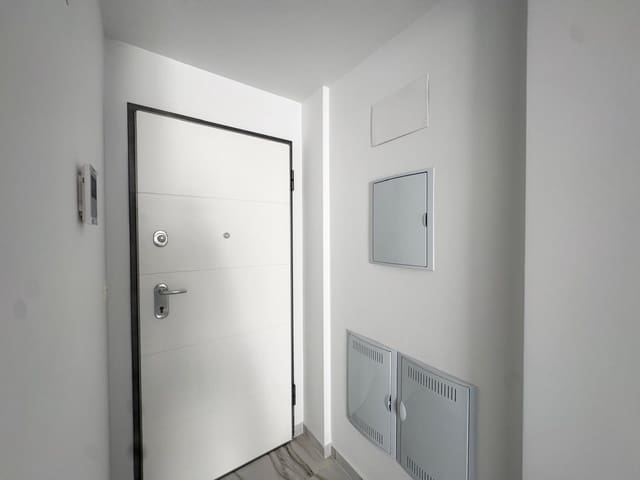 1 makuuhuone Huoneisto myytävänä paikassa Centro, Torrevieja - 159 900 € (Ref: 9288223)