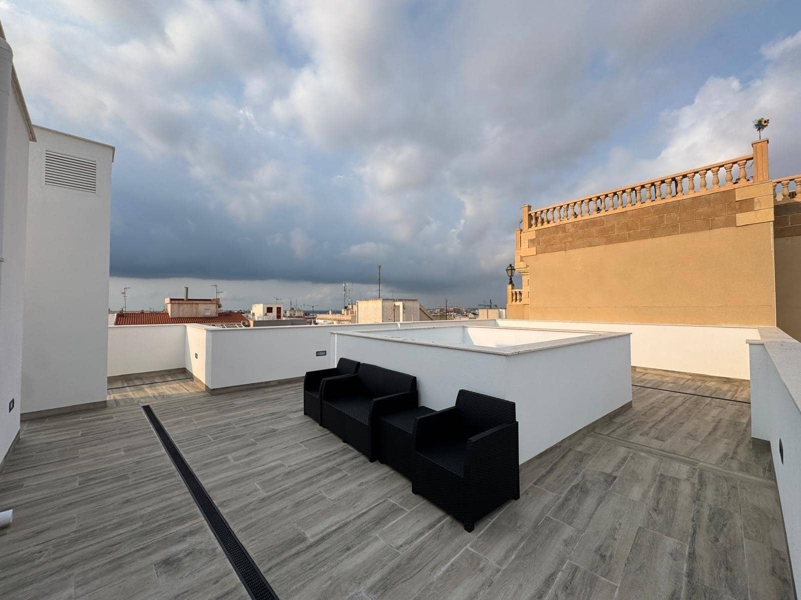 1 makuuhuone Huoneisto myytävänä paikassa Torrevieja - 159 900 € (Ref: 9288223)