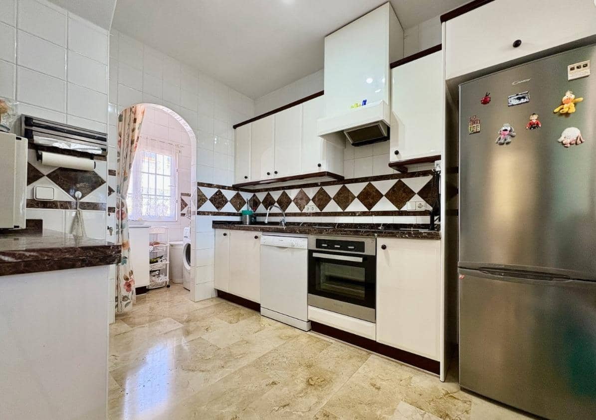 2 soverom Villa til salgs i Orihuela Costa med svømmebasseng garasje - € 435 000 (Ref: 9288229)