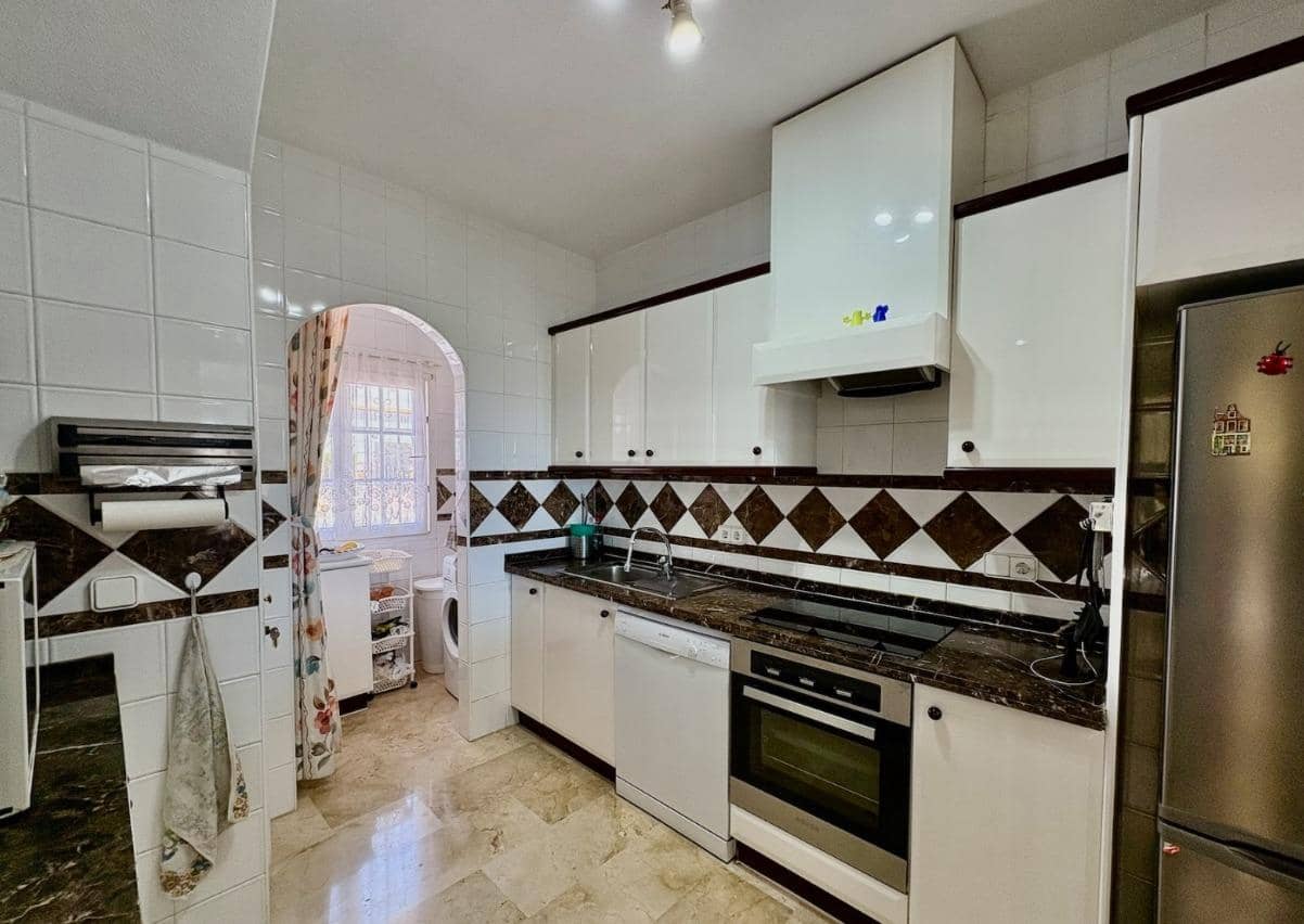 2 soverom Villa til salgs i Orihuela Costa med svømmebasseng garasje - € 435 000 (Ref: 9288229)