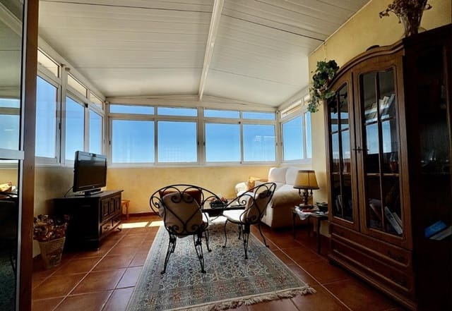 2 soverom Villa til salgs i Villamartin, Orihuela med svømmebasseng garasje - € 435 000 (Ref: 9288229)