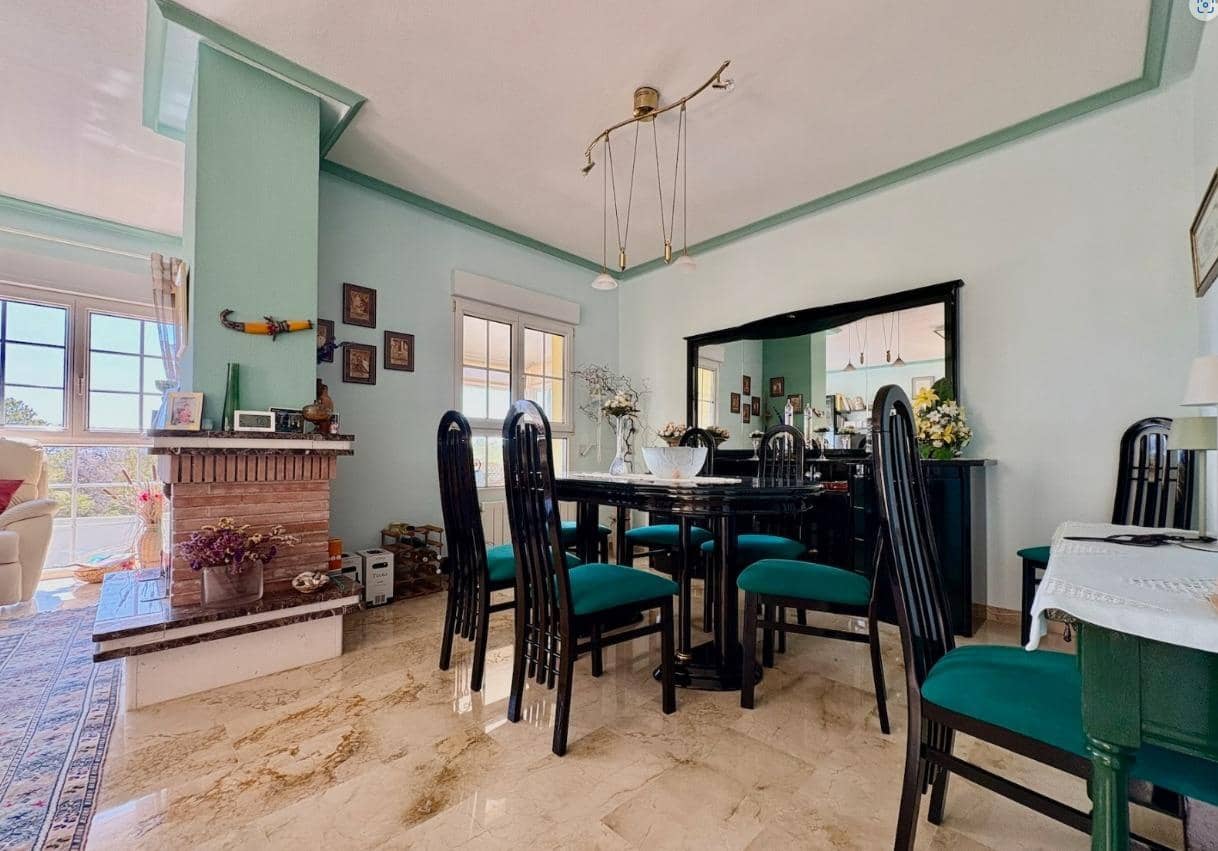 2 soverom Villa til salgs i Orihuela Costa med svømmebasseng garasje - € 435 000 (Ref: 9288229)