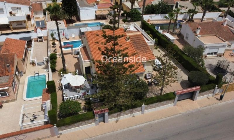 3 camera da letto Villa in vendita in Torrevieja con piscina garage - 472.995 € (Rif: 9288230)