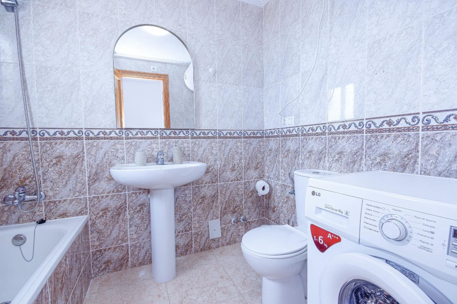 2 bedroom Apartment for rent in Torre del Moro with pool - € 1,000 (Ref: 9288233)