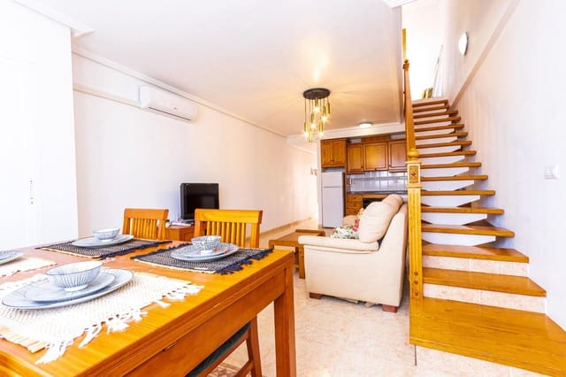 2 soverom Leilighet til leie i Torre del Moro, Torrevieja med svømmebasseng - € 1 000 (Ref: 9288233)