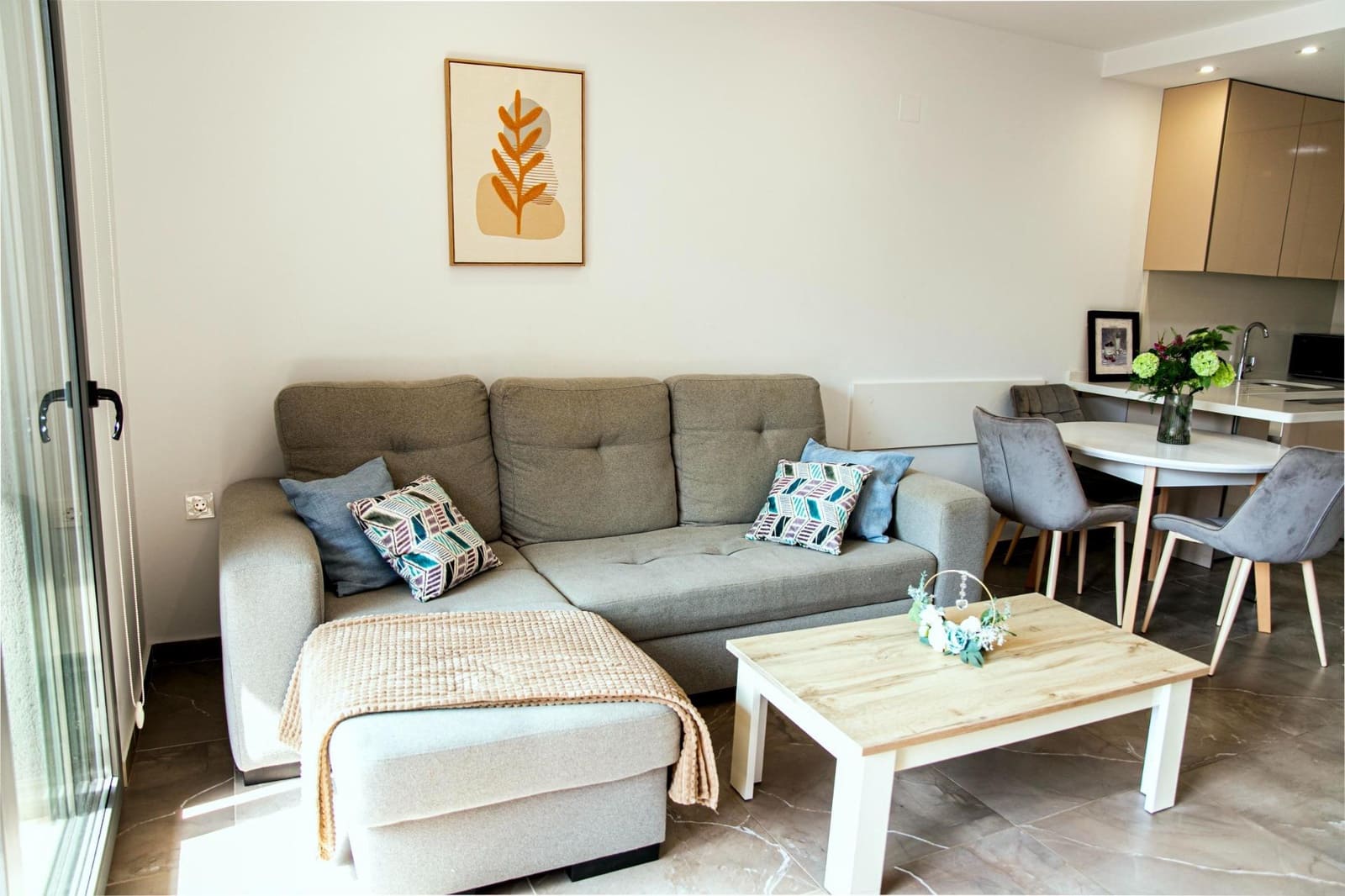 2 bedroom Apartment for sale in Torrevieja with pool - € 269,990 (Ref: 9306356)