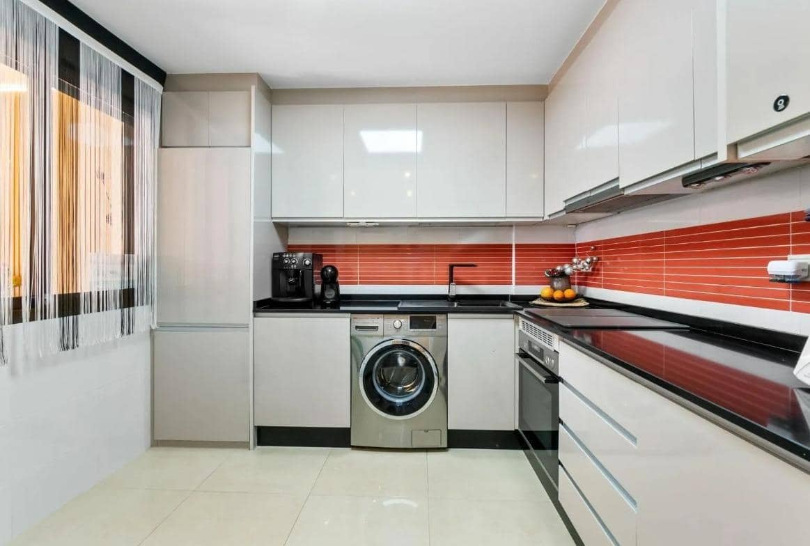 3 soverom Rekkehus til salgs i Aguas Nuevas med svømmebasseng - € 329 000 (Ref: 9306359)