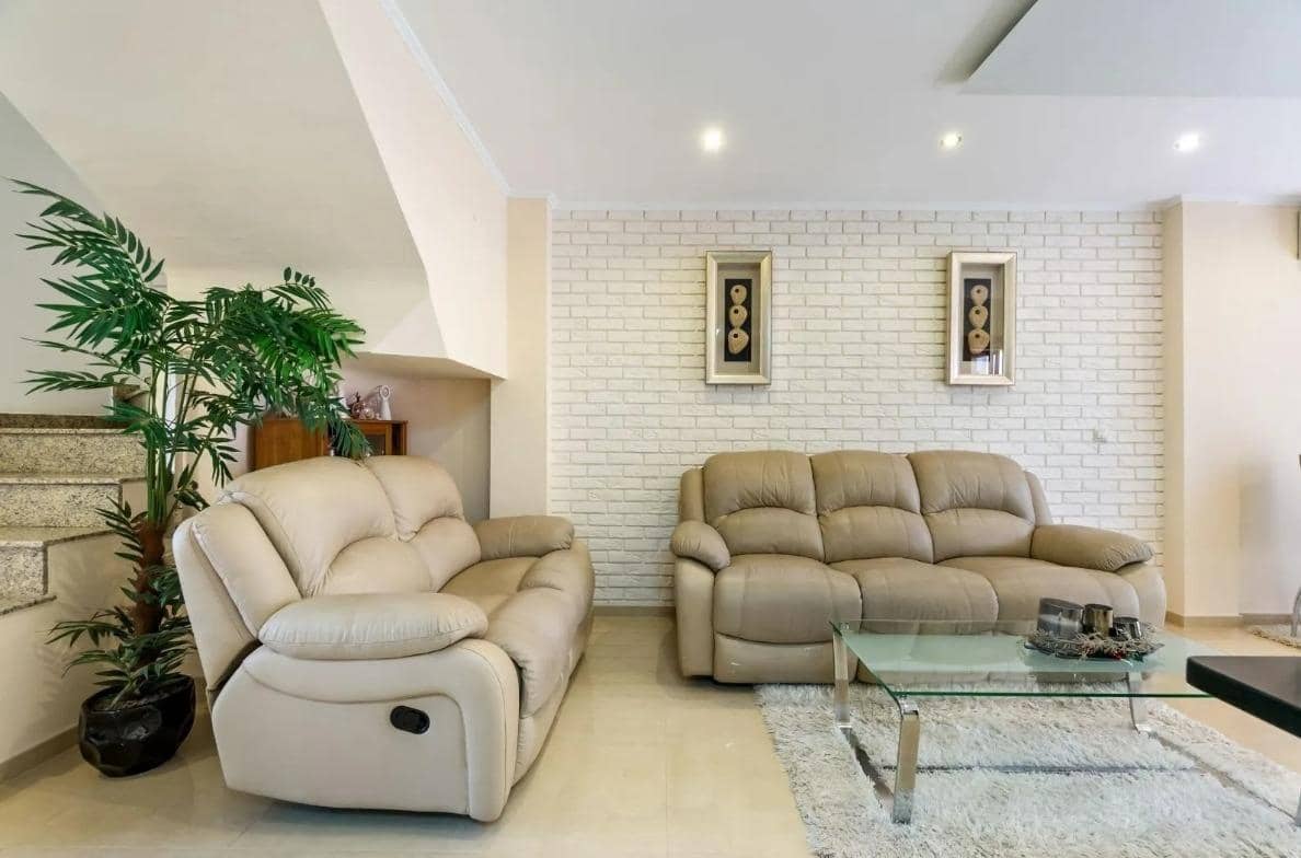 3 soverom Rekkehus til salgs i Aguas Nuevas med svømmebasseng - € 329 000 (Ref: 9306359)