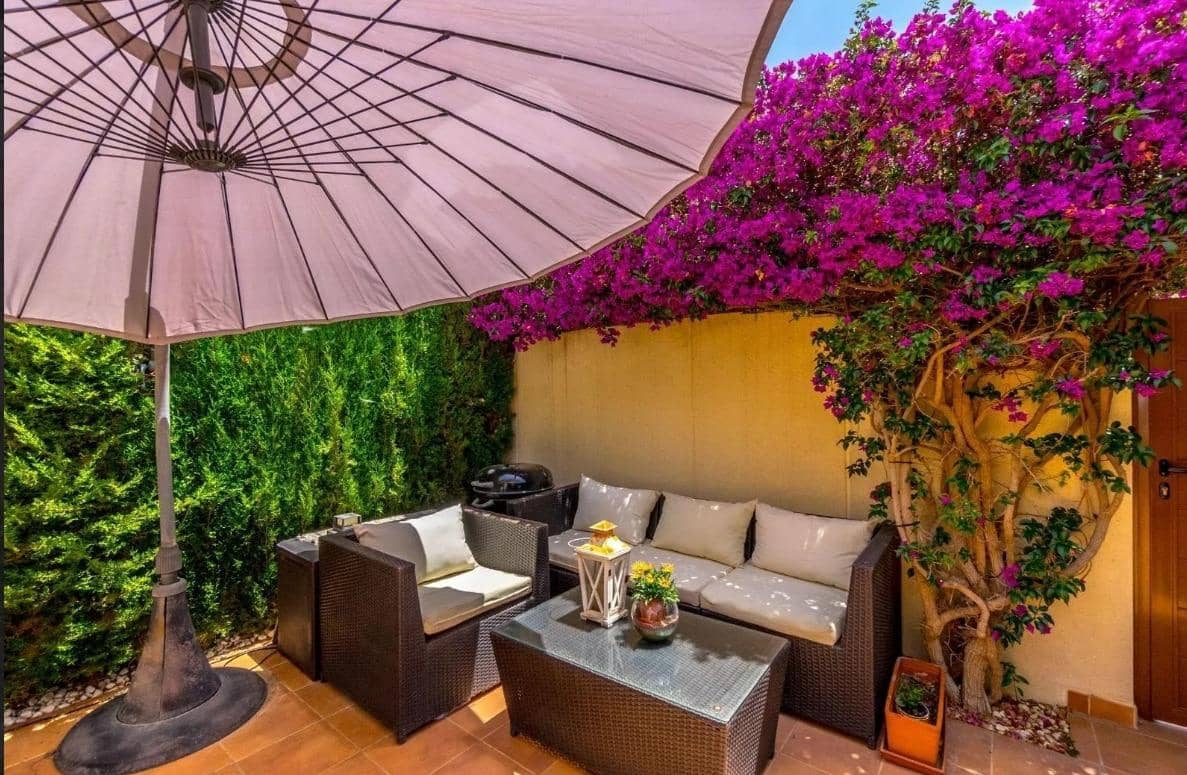 3 soverom Rekkehus til salgs i Aguas Nuevas med svømmebasseng - € 329 000 (Ref: 9306359)