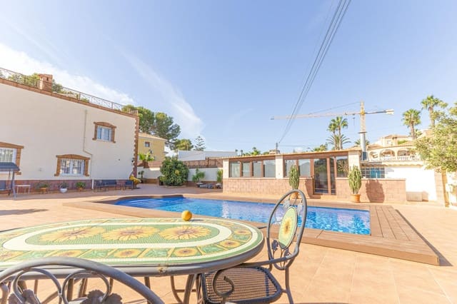 6 slaapkamer Villa te koop in Los Balcones - Los Altos, Torrevieja met zwembad garage - € 930.000 (Ref: 9318019)