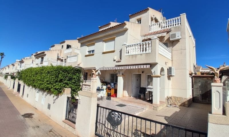 2 camera da letto Bungalow in vendita in Torrevieja con piscina - 165.000 € (Rif: 9318020)