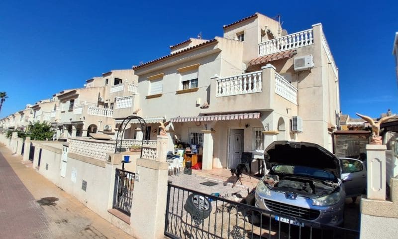 2 camera da letto Bungalow in vendita in Torrevieja con piscina - 165.000 € (Rif: 9318020)