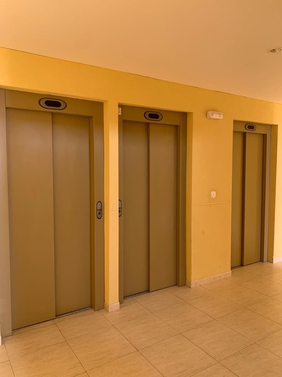 2 slaapkamer Appartement te koop in Torrevieja met zwembad - € 219.900 (Ref: 9322612)