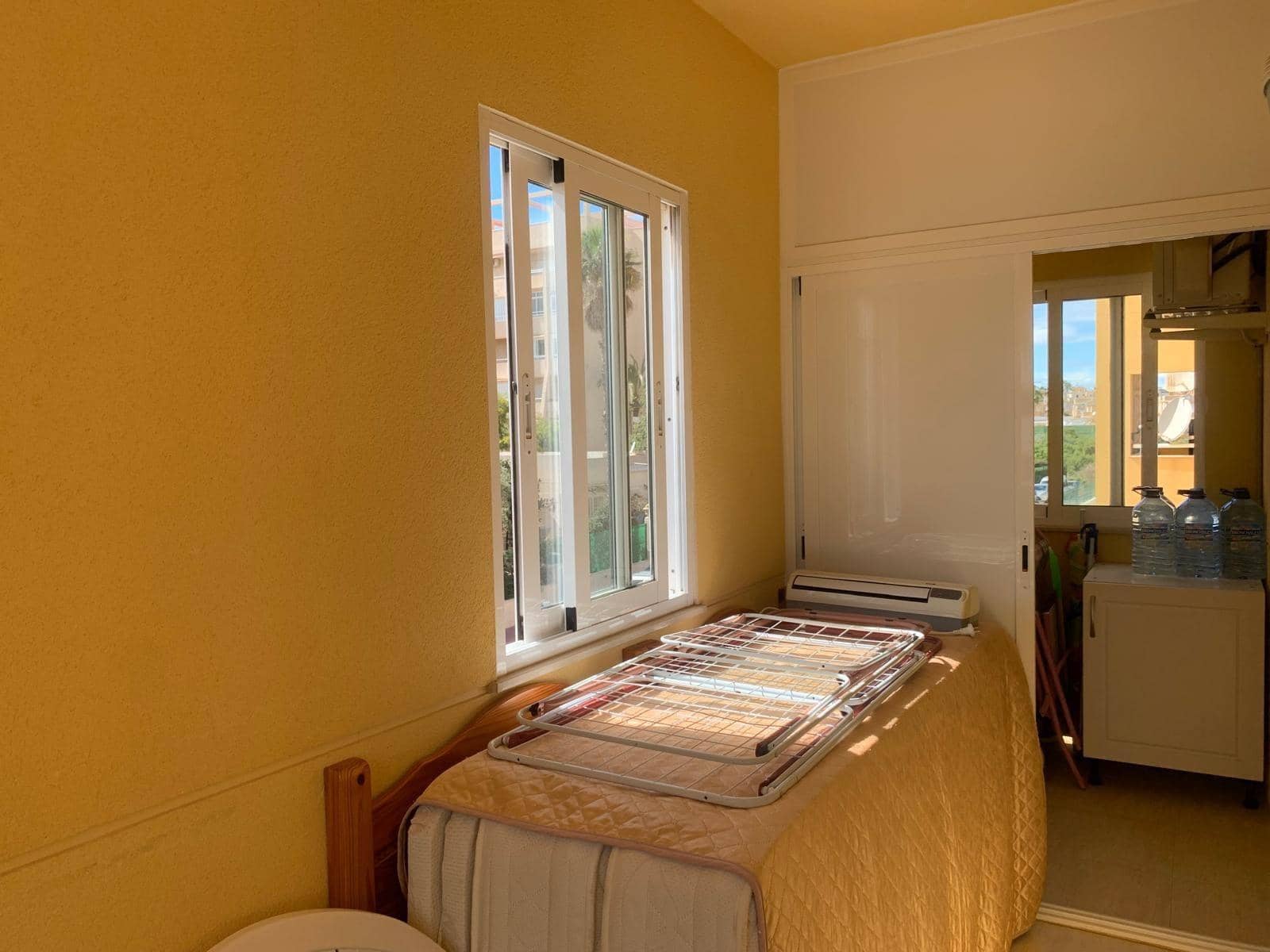 2 slaapkamer Appartement te koop in Torrevieja met zwembad - € 219.900 (Ref: 9322612)