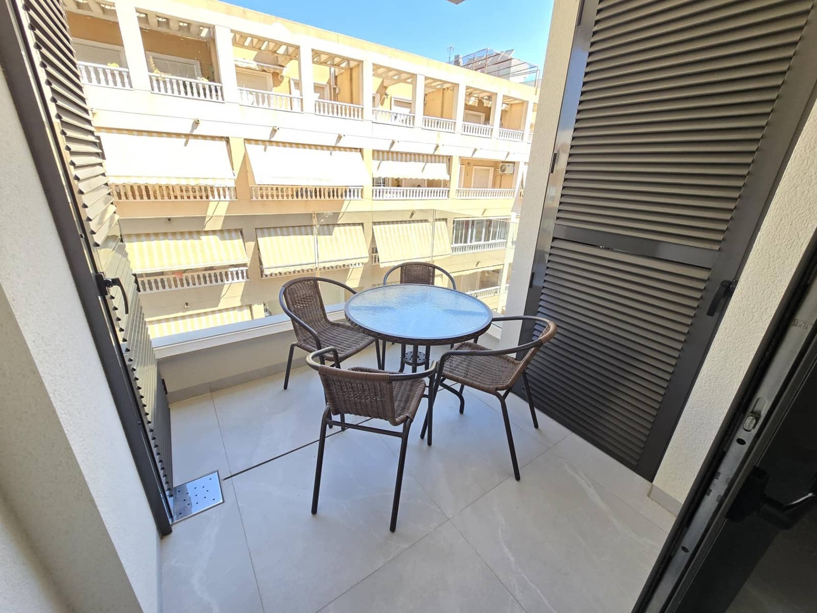 2 quarto Apartamento para venda em Torrevieja com piscina - 255 900 € (Ref: 9322616)