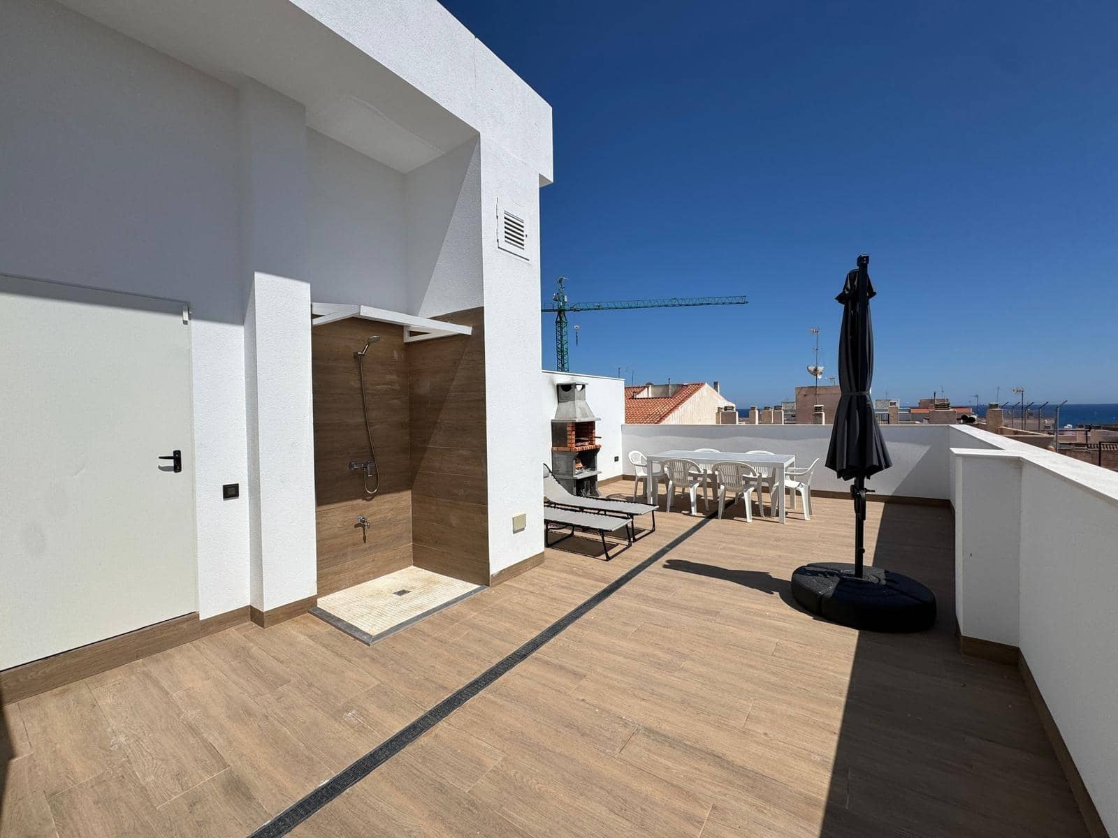 2 quarto Penthouse para venda em Torrevieja com piscina - 390 000 € (Ref: 9322621)