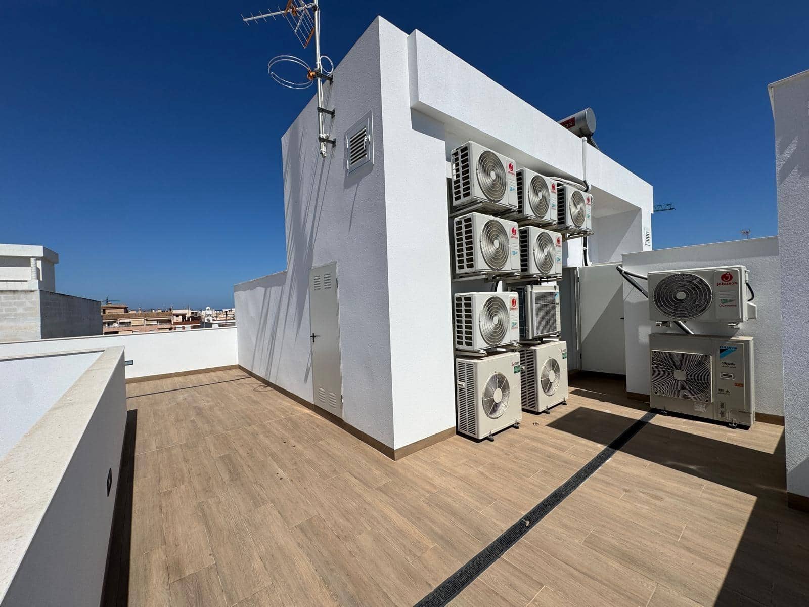 2 quarto Penthouse para venda em Torrevieja com piscina - 390 000 € (Ref: 9322621)