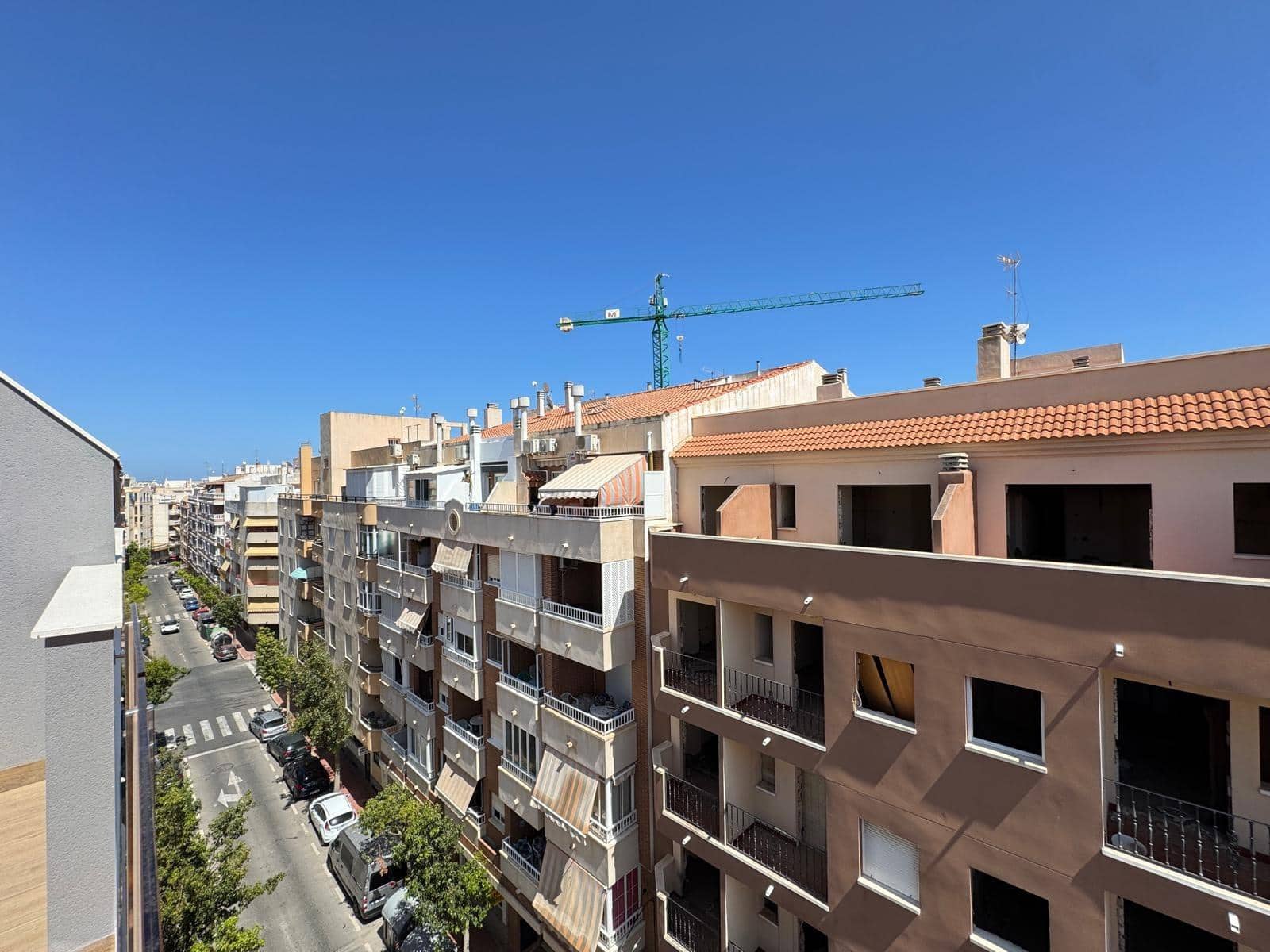 2 quarto Penthouse para venda em Torrevieja com piscina - 390 000 € (Ref: 9322621)