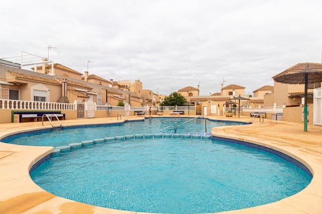 2 bedroom Townhouse for sale in La Siesta, Torrevieja with pool - € 164,900 (Ref: 9322624)