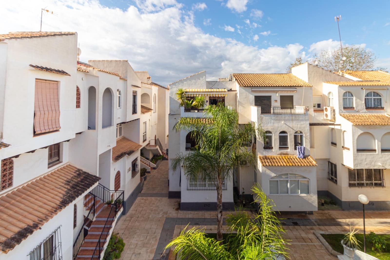 1 soveværelse Penthouse til salg i Torrevieja med swimmingpool - € 123.000 (Ref: 9326654)