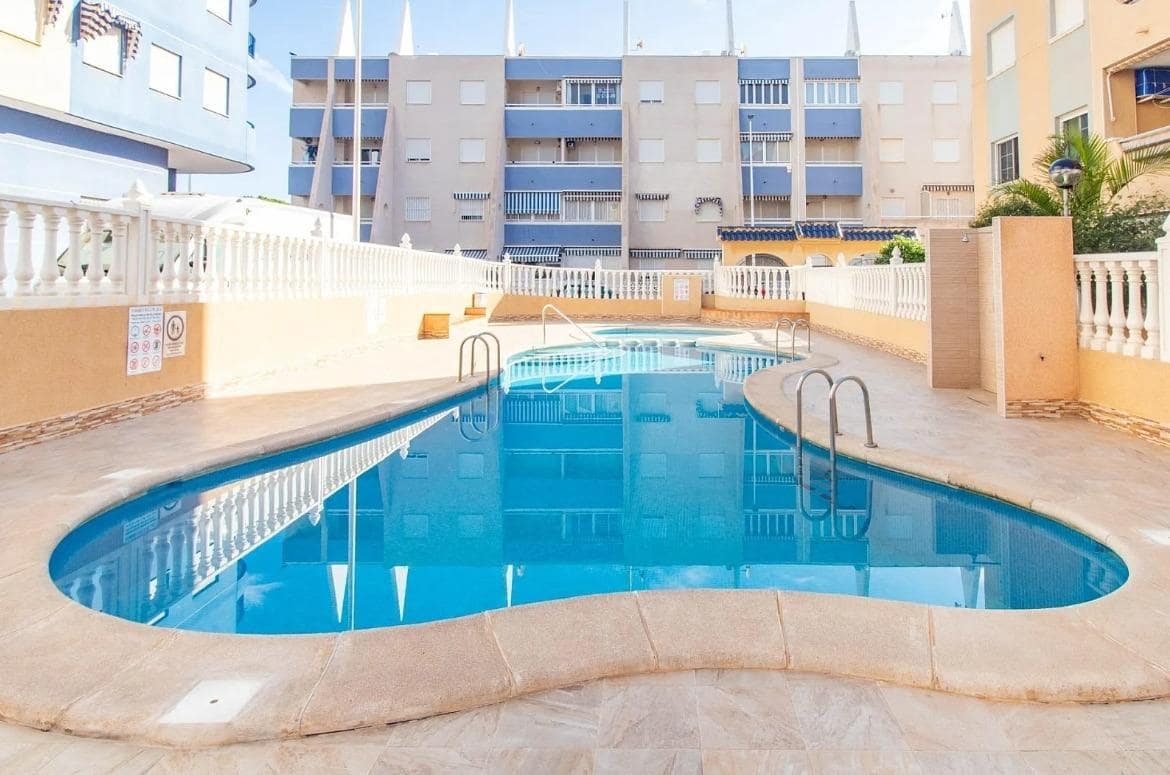 1 sypialnia Apartament na sprzedaż w La Mata z basenem - 139 900 € (Ref: 9342135)